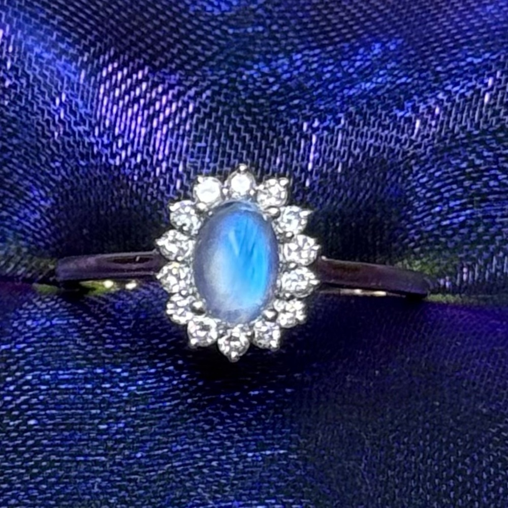 10k Yellow Gold Moonstone Diamond Ring